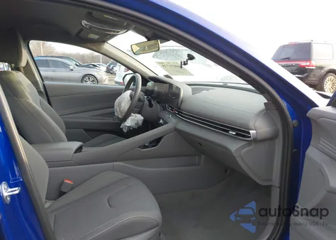 2023 Hyundai Elantra Sel z USA, uszkodzony, nr VIN KMHLS4AG4PU617894